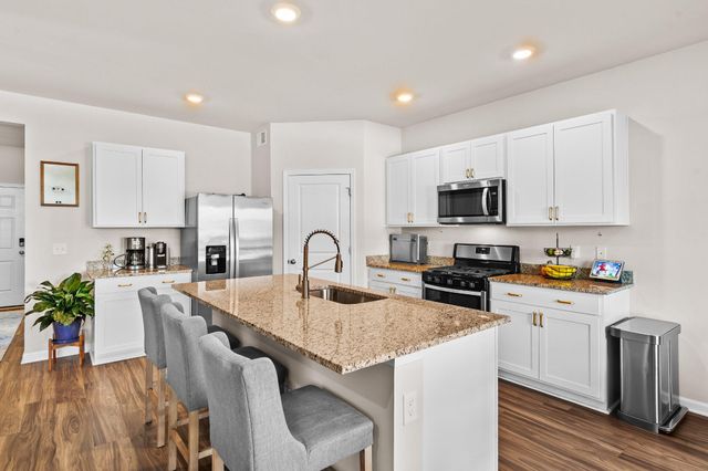 604 WEEKS CT, Berryville, VA 22611