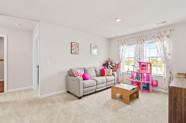 604 WEEKS CT, Berryville, VA 22611