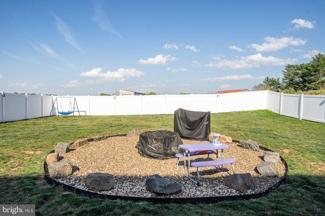 604 WEEKS CT, Berryville, VA 22611