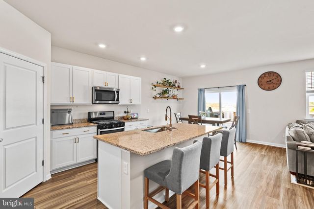 604 WEEKS CT, Berryville, VA 22611