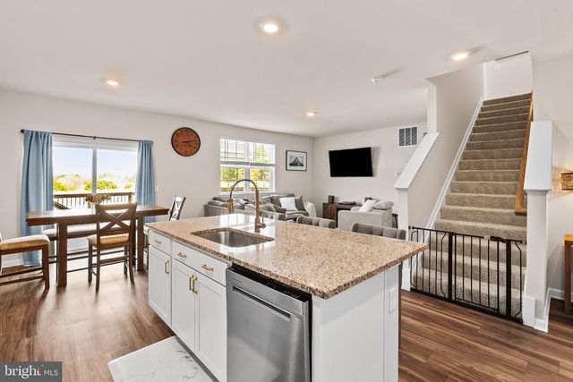 604 WEEKS CT, Berryville, VA 22611