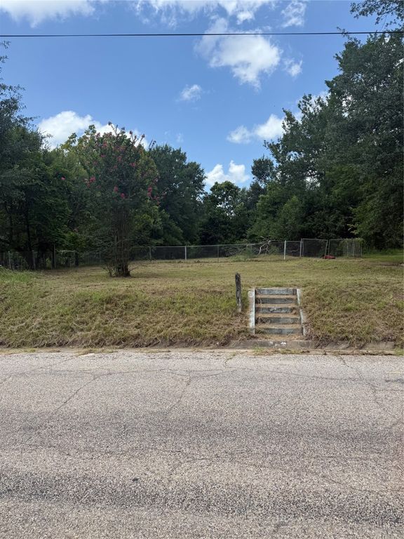 505 Edmonson Avenue, Athens, TX 75751