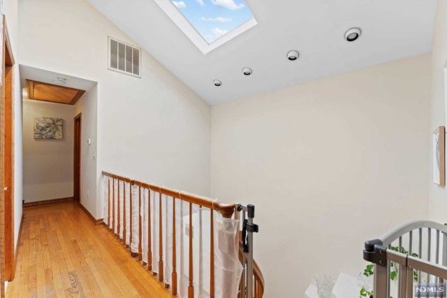 178 Central Lane, Secaucus, NJ 07094