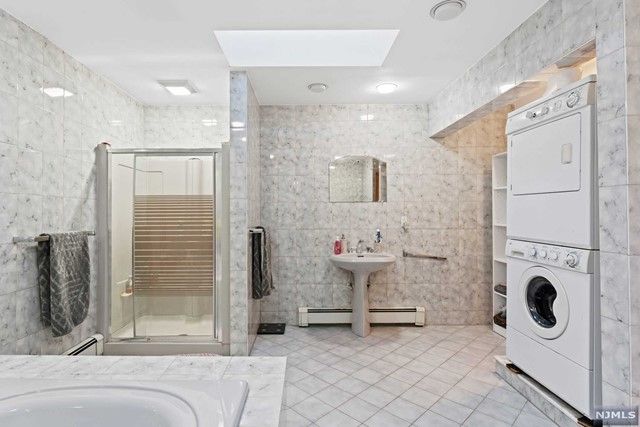 178 Central Lane, Secaucus, NJ 07094