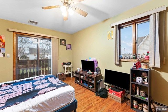 178 Central Lane, Secaucus, NJ 07094