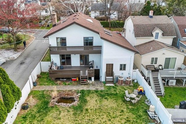178 Central Lane, Secaucus, NJ 07094