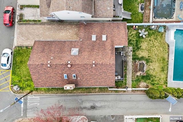 178 Central Lane, Secaucus, NJ 07094