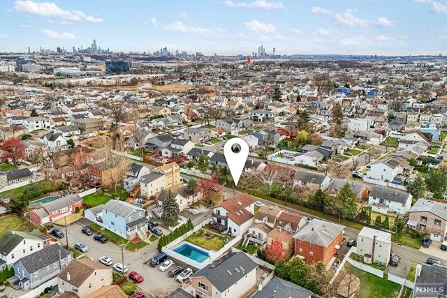 178 Central Lane, Secaucus, NJ 07094