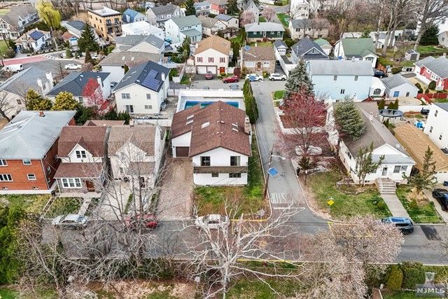 178 Central Lane, Secaucus, NJ 07094
