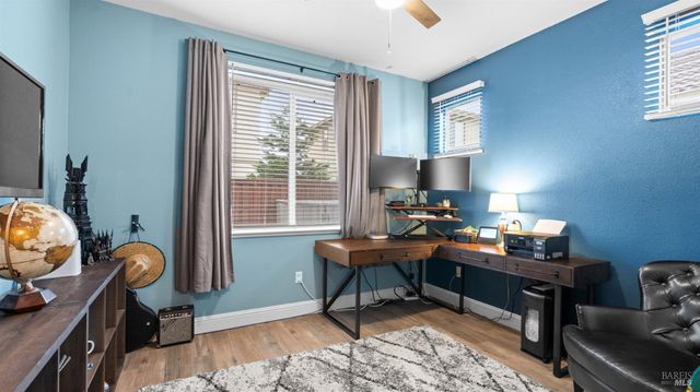 931 Noble Rd, Vacaville, CA 95688