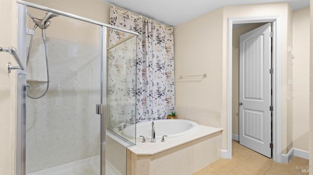 931 Noble Rd, Vacaville, CA 95688