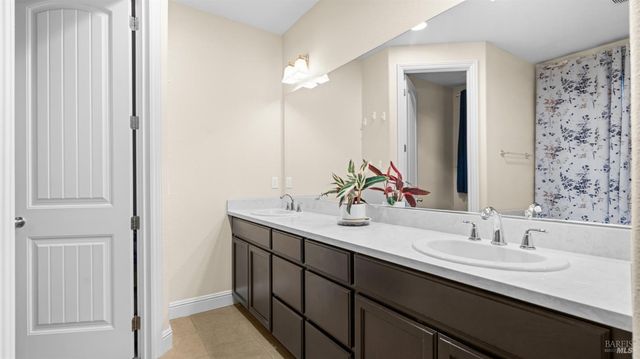 931 Noble Rd, Vacaville, CA 95688