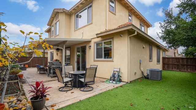 931 Noble Rd, Vacaville, CA 95688