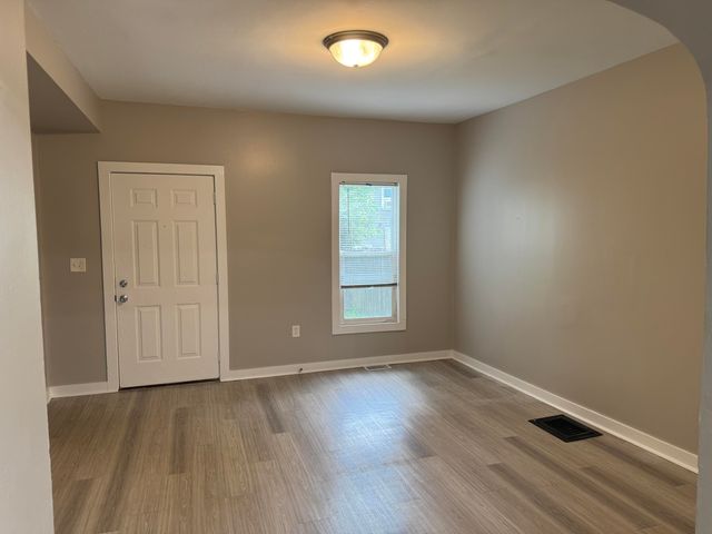 828 Isabella Court Se, City Of Grand Rapids, MI 49507