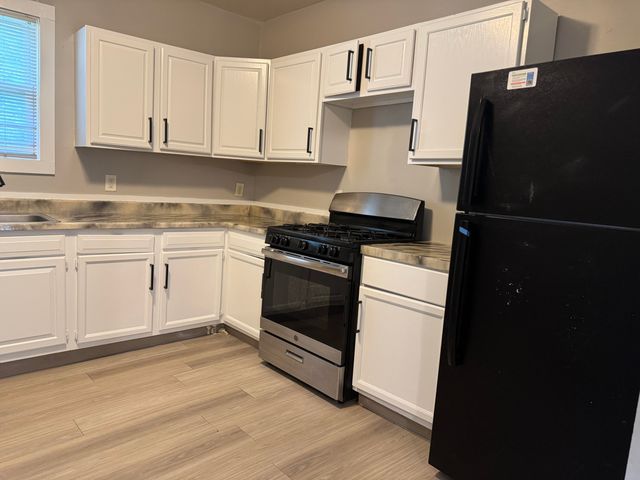 828 Isabella Court Se, City Of Grand Rapids, MI 49507