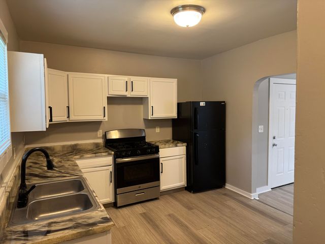828 Isabella Court Se, City Of Grand Rapids, MI 49507