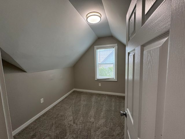 828 Isabella Court Se, City Of Grand Rapids, MI 49507