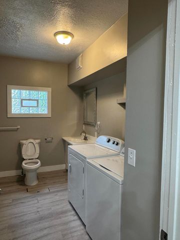 828 Isabella Court Se, City Of Grand Rapids, MI 49507