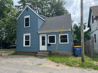 828 Isabella Court Se, City Of Grand Rapids, MI 49507