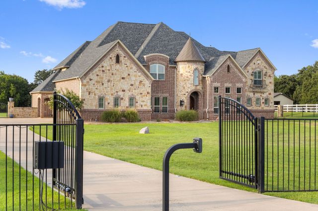 1311 Appaloosa Circle, Bartonville, TX 76226