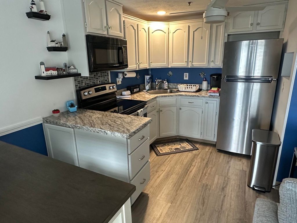 1801 Post Road 102, Wells, ME 04090 — photo 4