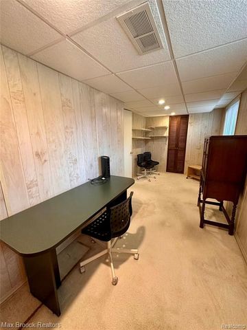 6942 Leslee Crest Drive, West Bloomfield, MI 48322