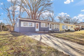 275 Wayside Avenue, Decatur, IL 62521