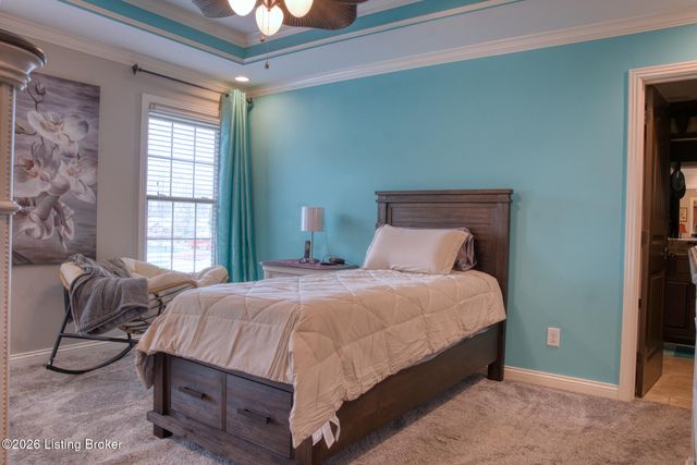 7220 Oakburn Dr, Louisville, KY 40258