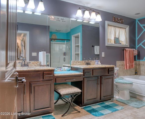 7220 Oakburn Dr, Louisville, KY 40258