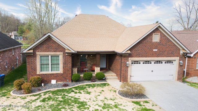 7220 Oakburn Dr, Louisville, KY 40258