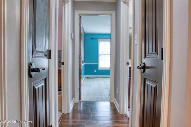 7220 Oakburn Dr, Louisville, KY 40258