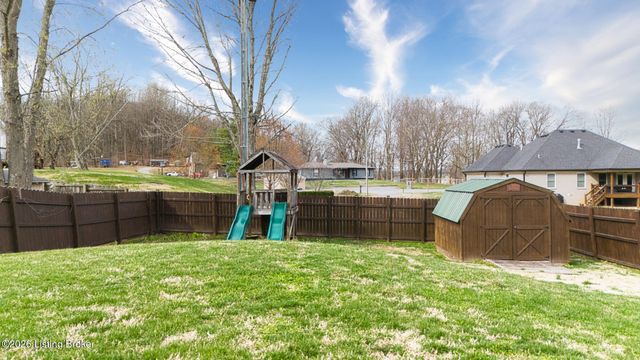 7220 Oakburn Dr, Louisville, KY 40258