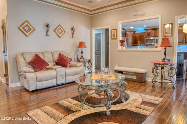 7220 Oakburn Dr, Louisville, KY 40258