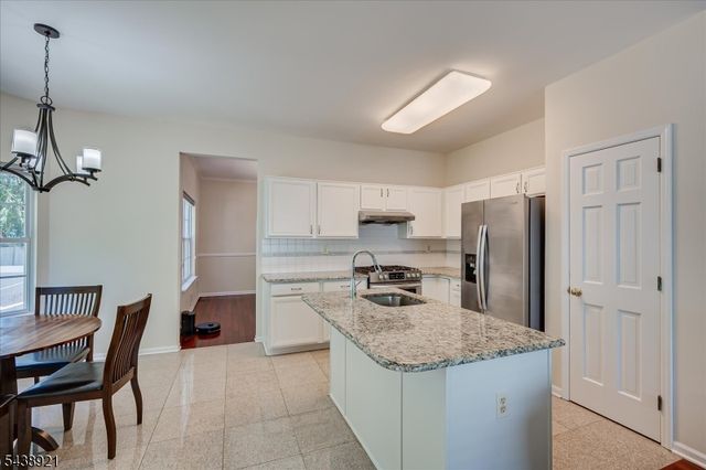 49 Wexford Way, Bridgewater Twp., NJ 08807