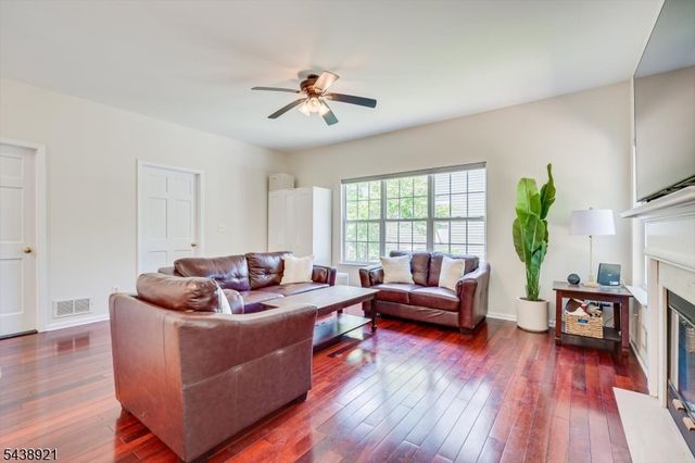 49 Wexford Way, Bridgewater Twp., NJ 08807