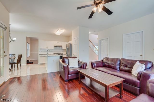 49 Wexford Way, Bridgewater Twp., NJ 08807