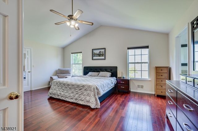 49 Wexford Way, Bridgewater Twp., NJ 08807