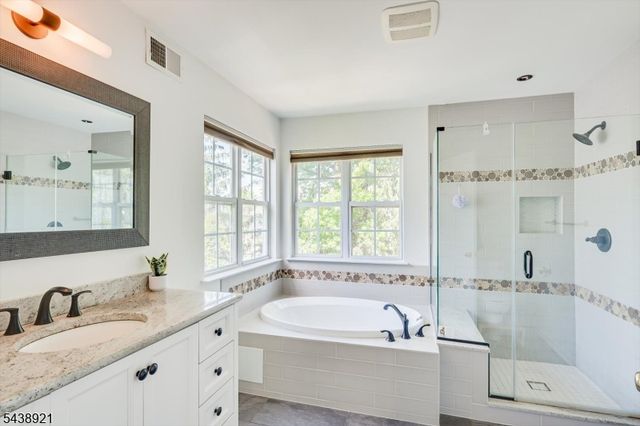 49 Wexford Way, Bridgewater Twp., NJ 08807