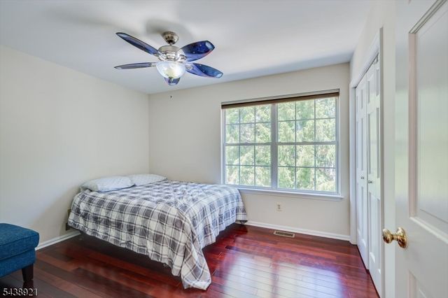 49 Wexford Way, Bridgewater Twp., NJ 08807