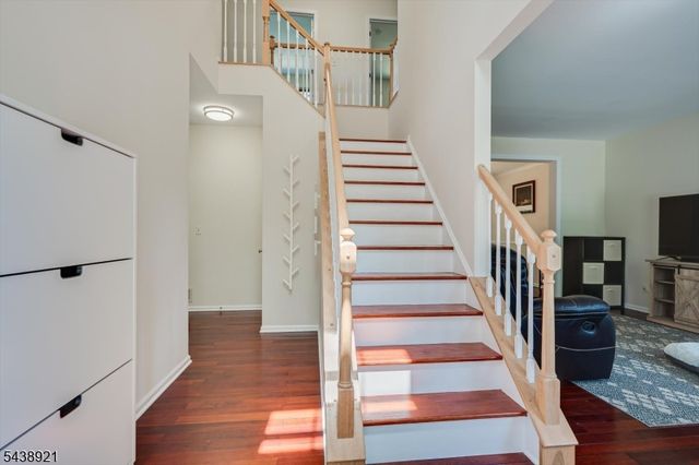 49 Wexford Way, Bridgewater Twp., NJ 08807