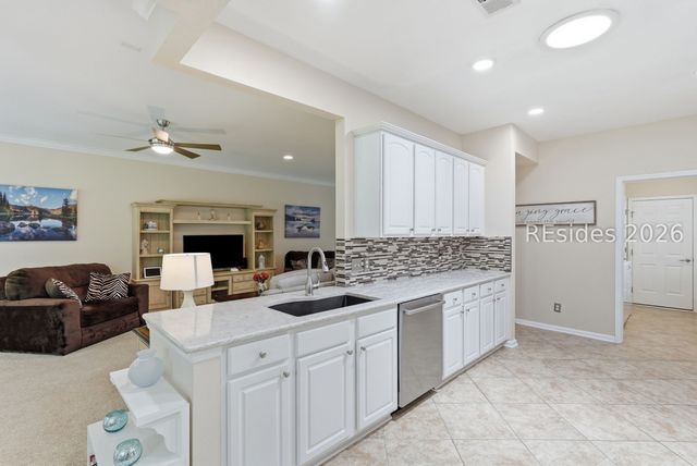 56 Candlelight Ln, Bluffton, SC 29909