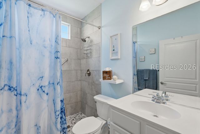 56 Candlelight Ln, Bluffton, SC 29909