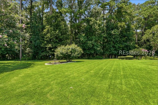 56 Candlelight Ln, Bluffton, SC 29909