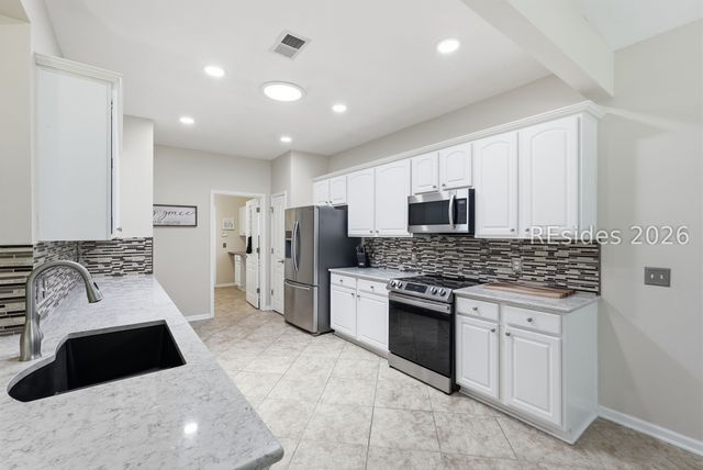 56 Candlelight Ln, Bluffton, SC 29909