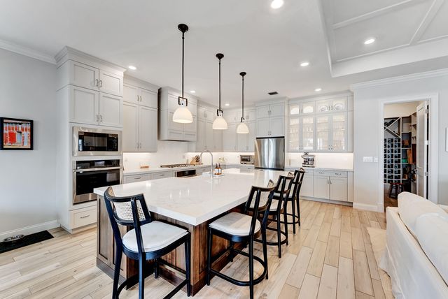 12104 Waterstone Circle, Palm Beach Gardens, FL 33412