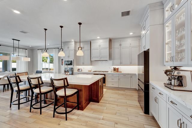 12104 Waterstone Circle, Palm Beach Gardens, FL 33412