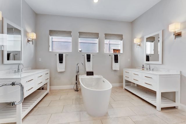 12104 Waterstone Circle, Palm Beach Gardens, FL 33412