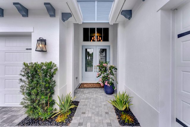 12104 Waterstone Circle, Palm Beach Gardens, FL 33412