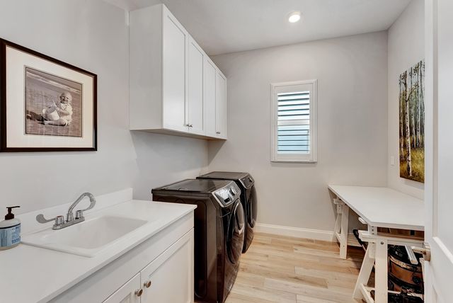 12104 Waterstone Circle, Palm Beach Gardens, FL 33412