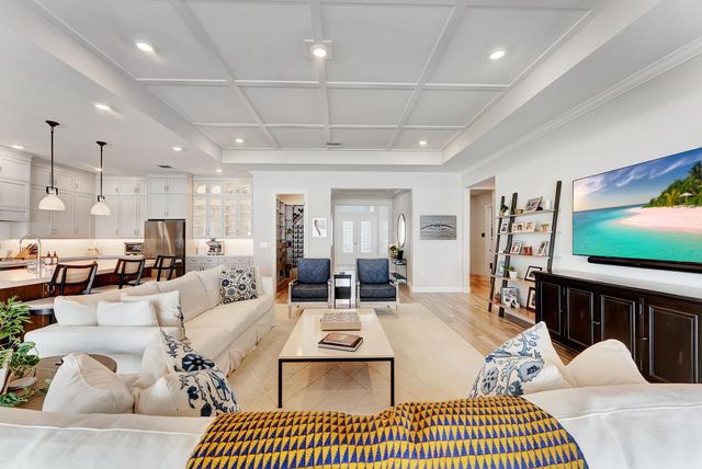 12104 Waterstone Circle, Palm Beach Gardens, FL 33412